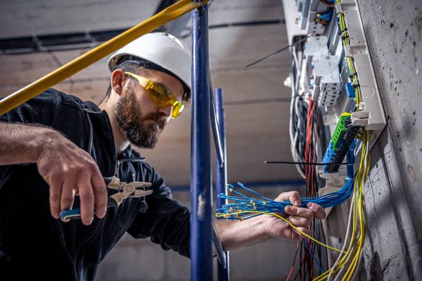 Best Emergency Electrical Repair  in Geneva, WA